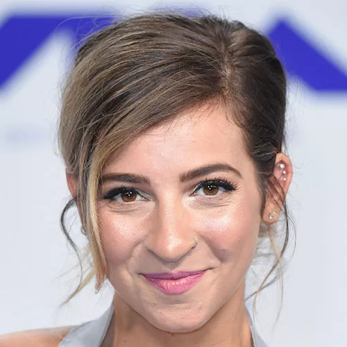 Gabbie Hanna Bio, Age, Height, Boyfriend, Net Worth