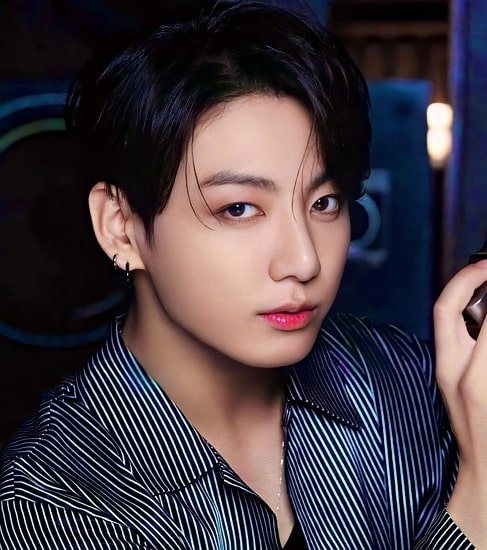 Jeon Jungkook Bio, Age, Career, Relationship, Social Media