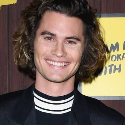Chase Stokes Bio, Early Life, Career, Relationship, Net Worth, Body