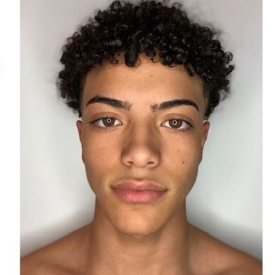 DerekTrendz Bio, Early Life, Career, Relationship, Net Worth, Body