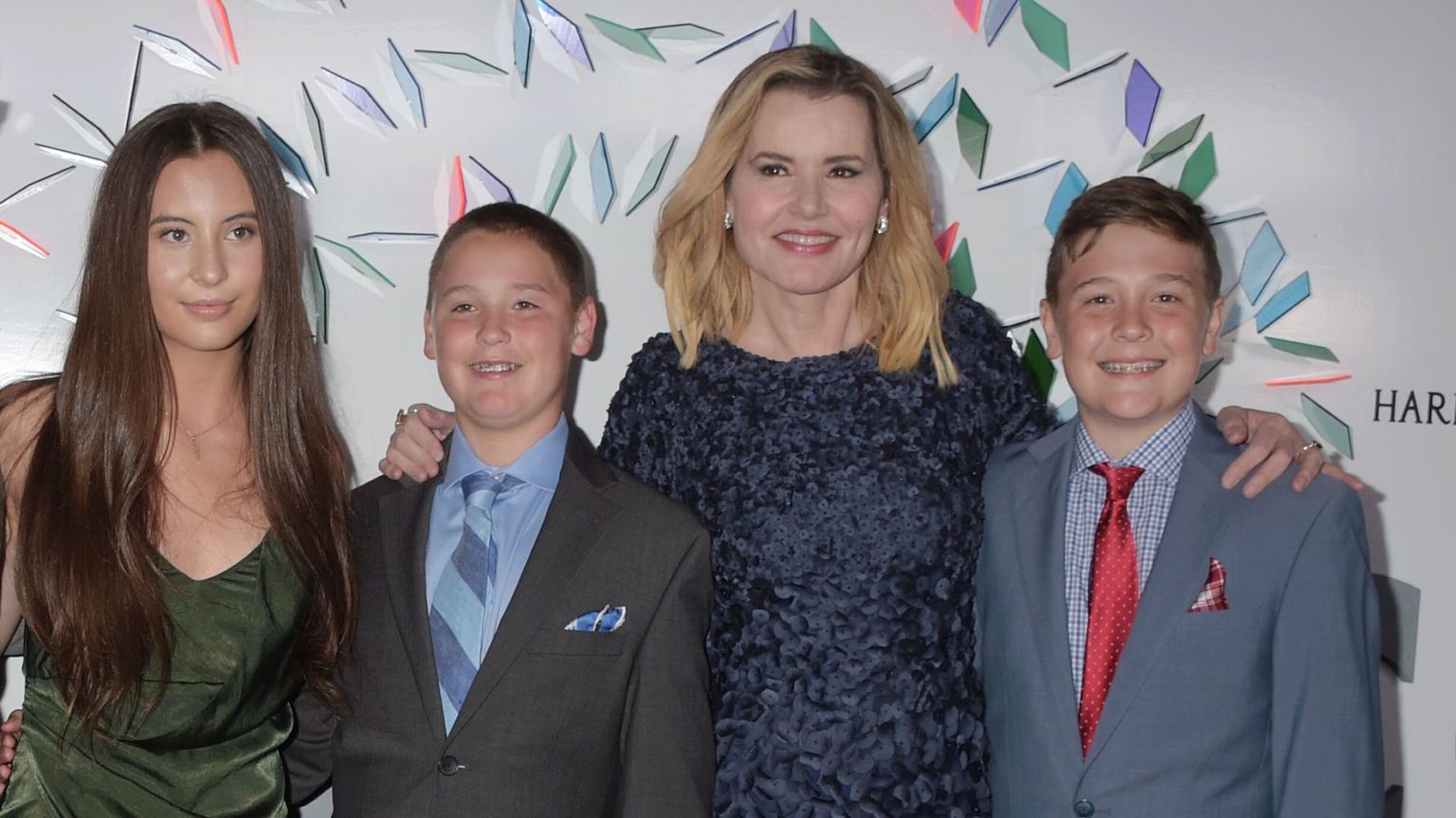 Alizeh Keshvar Davis Jarrahy, Bio, Early Life, Career, Net Worth