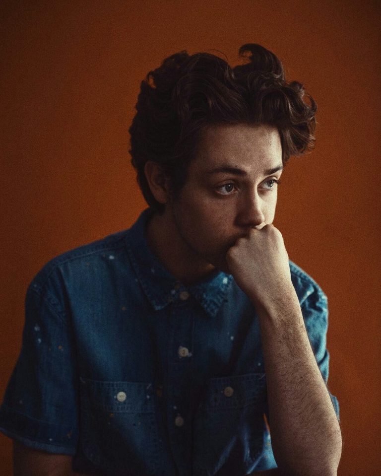 Ethan Cutkosky Bio, Career, Marital Status, Net Worth