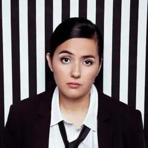 Elle Mills