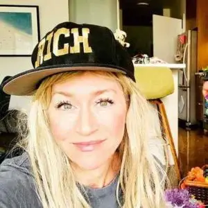 Lorie Campbell